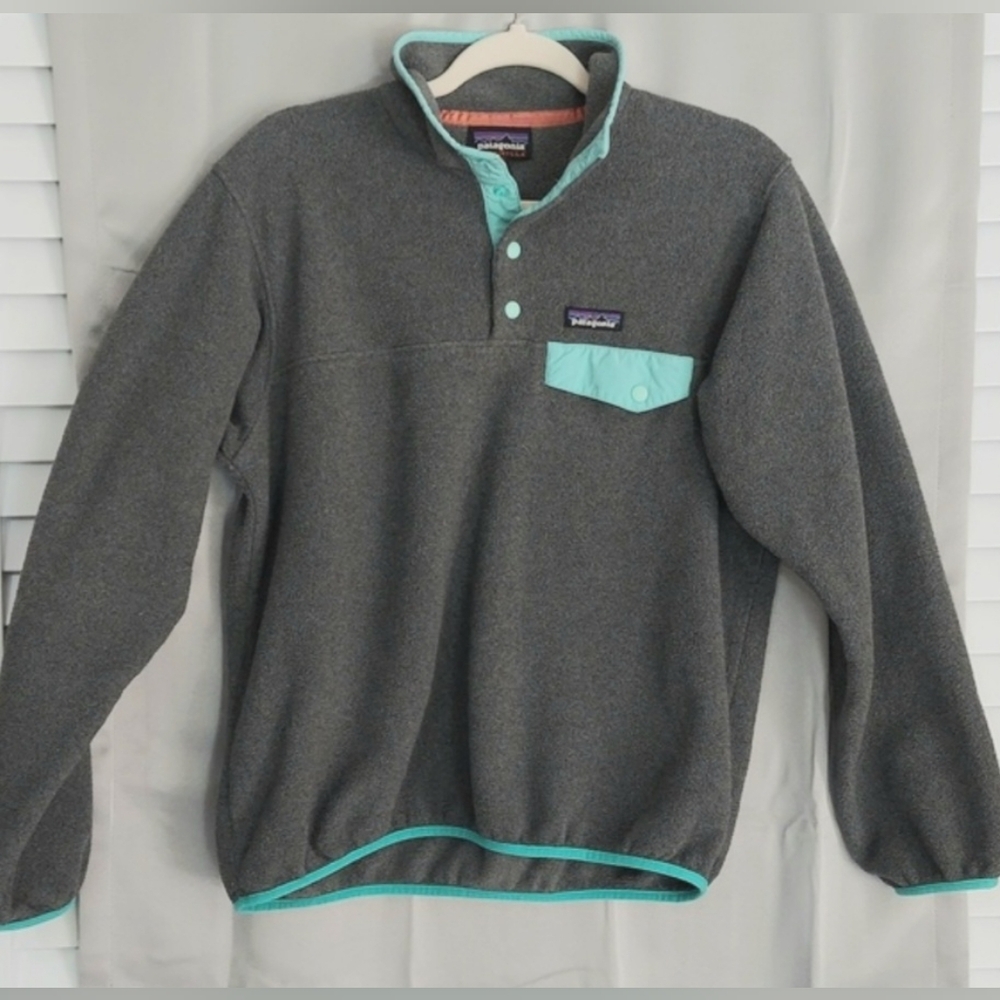 Patagonia Synchilla Sweater, Size Med, Pullover,‎ Grey Aqua, Long Sleeve, Snaps